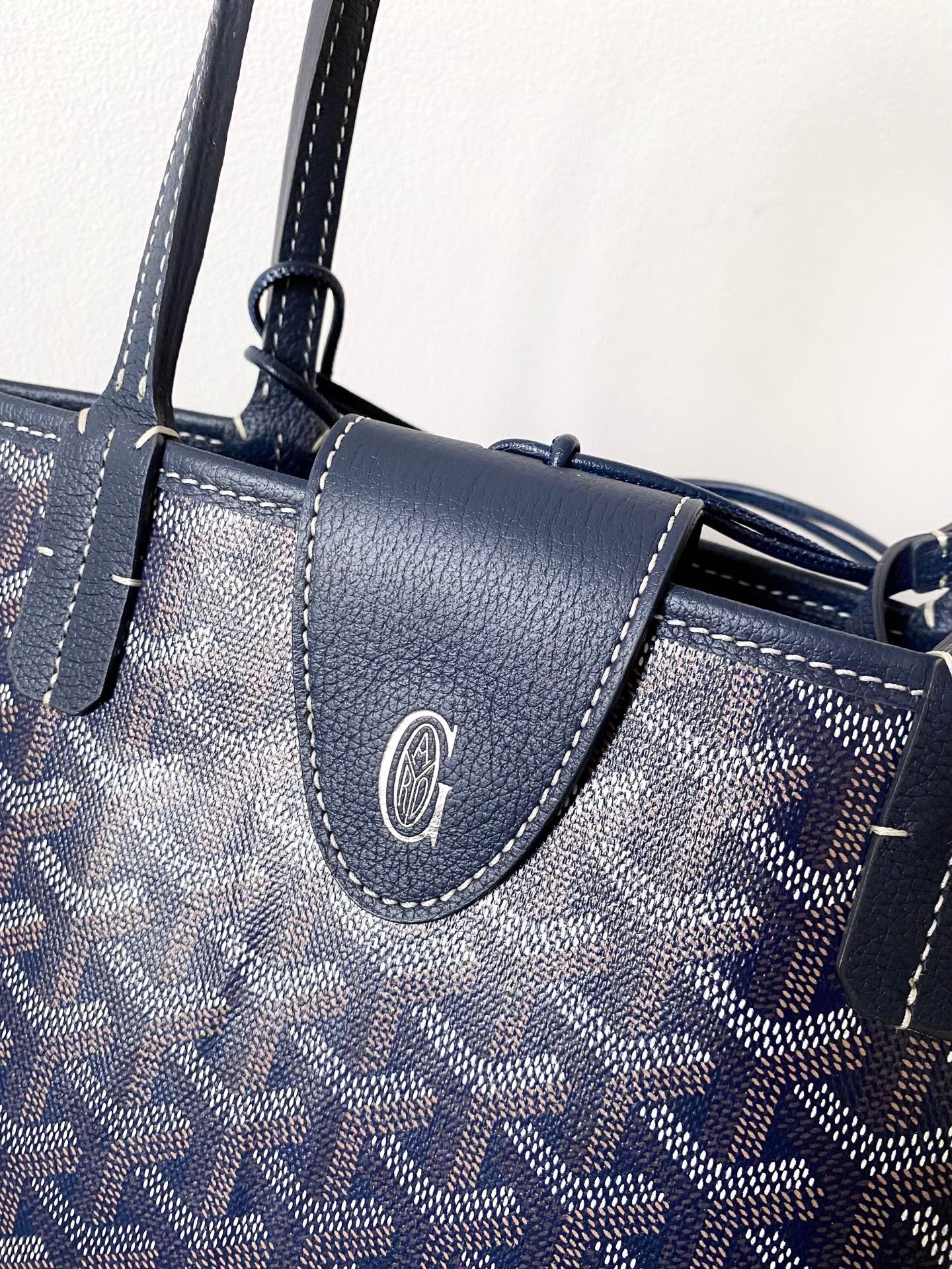 Goyard bag
