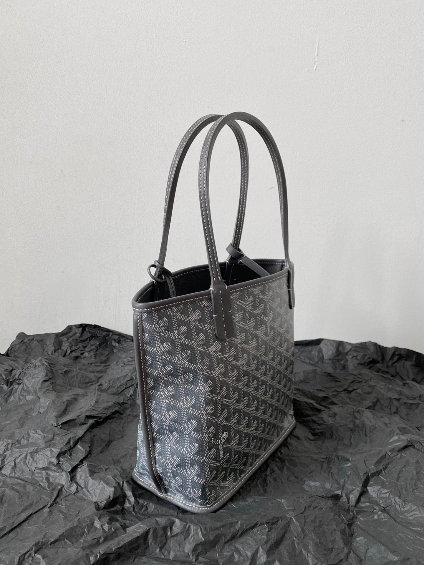 Goyard bag