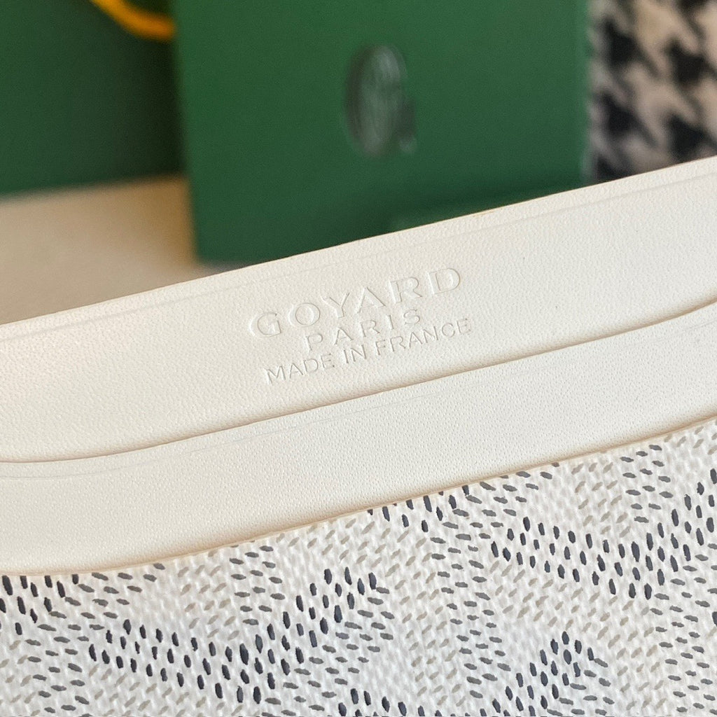 Goyard bag