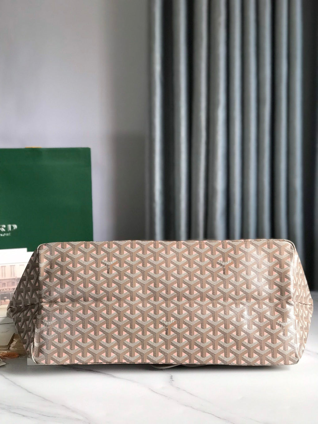 Goyard bag