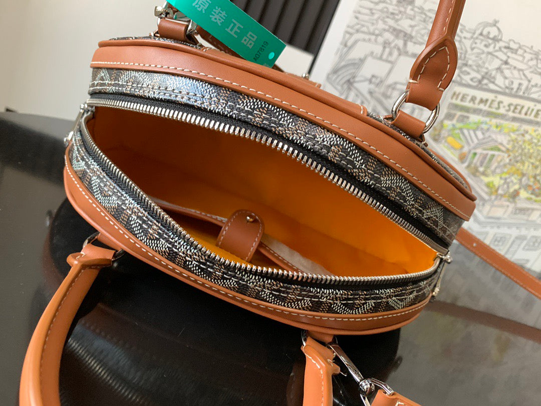 Goyard bag