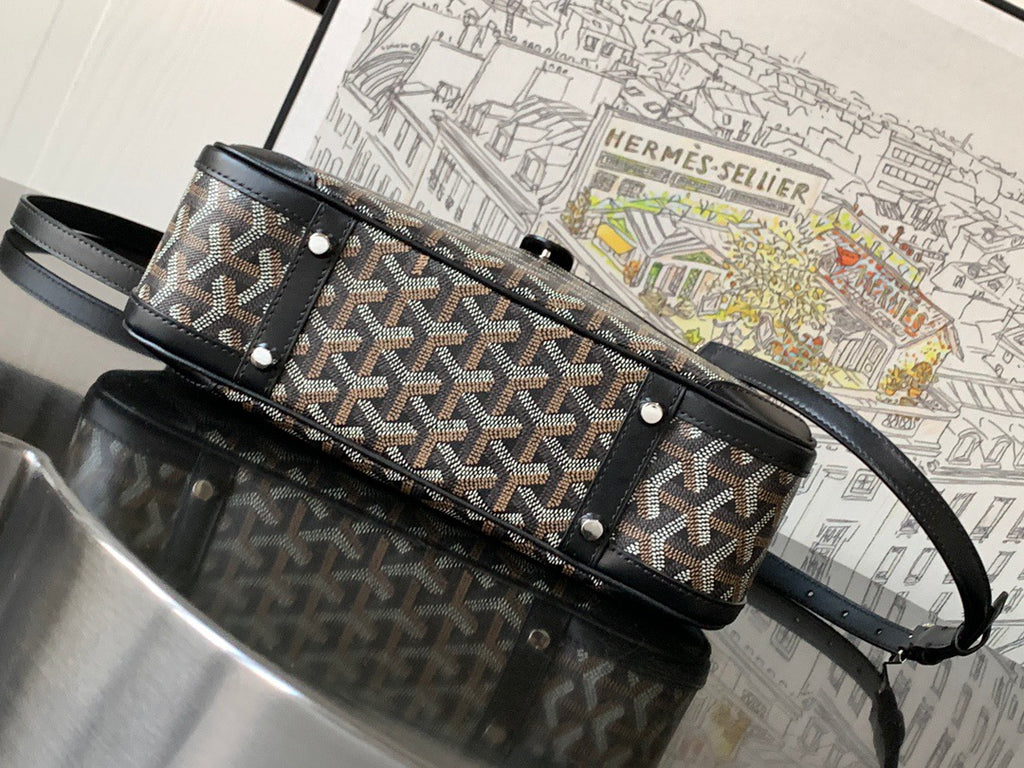 Goyard bag