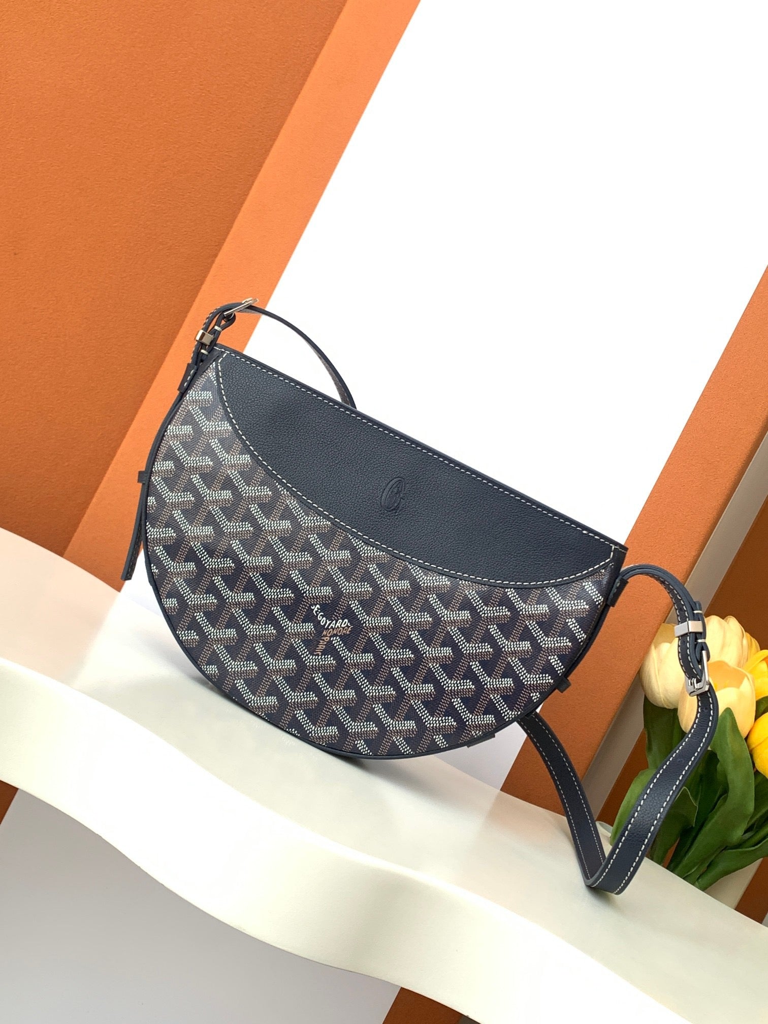 Goyard bag