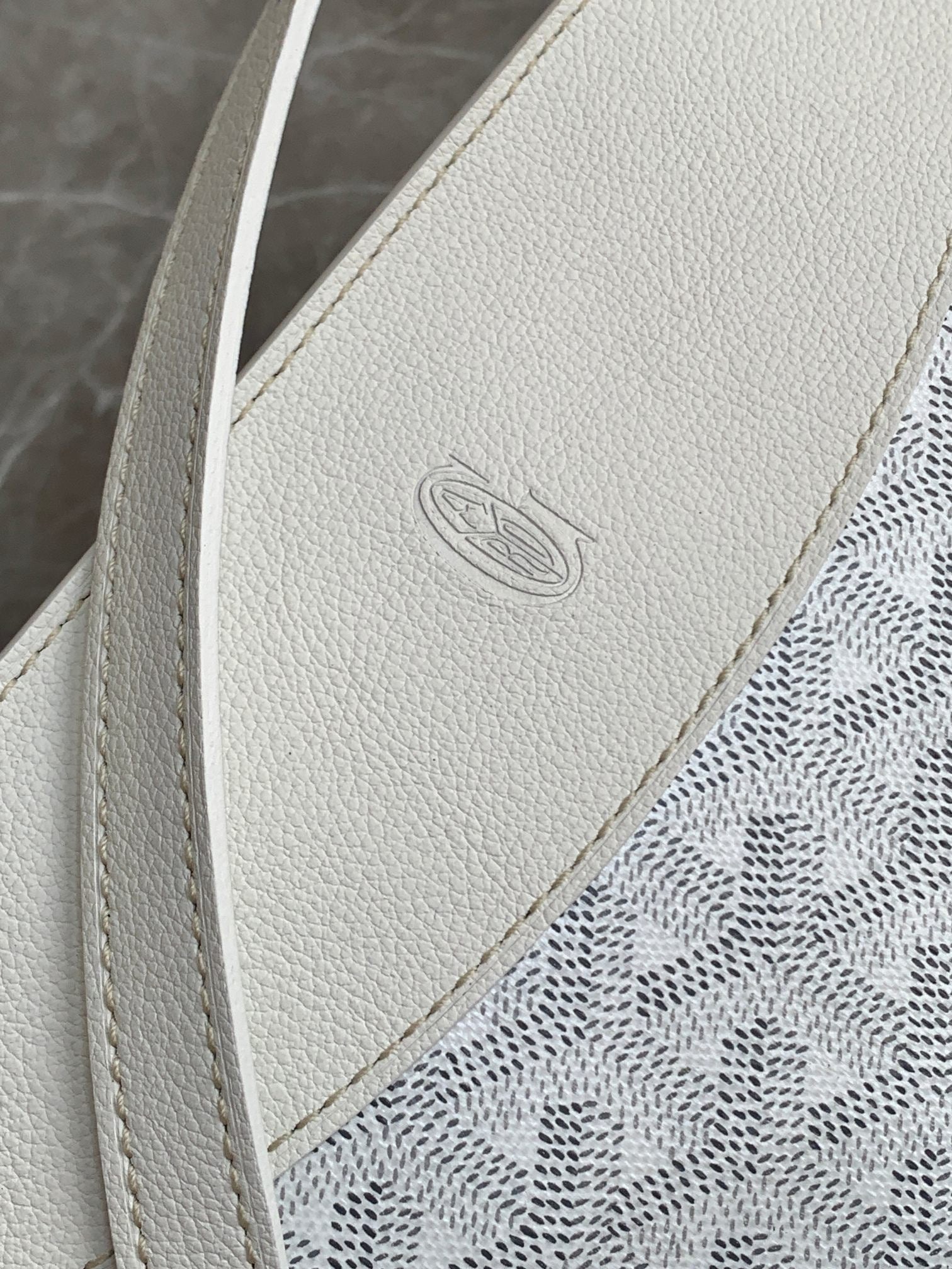 Goyard bag
