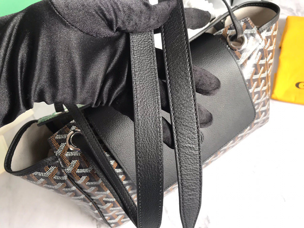 Goyard bag