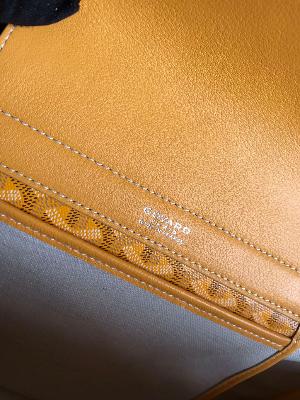 Goyard bag