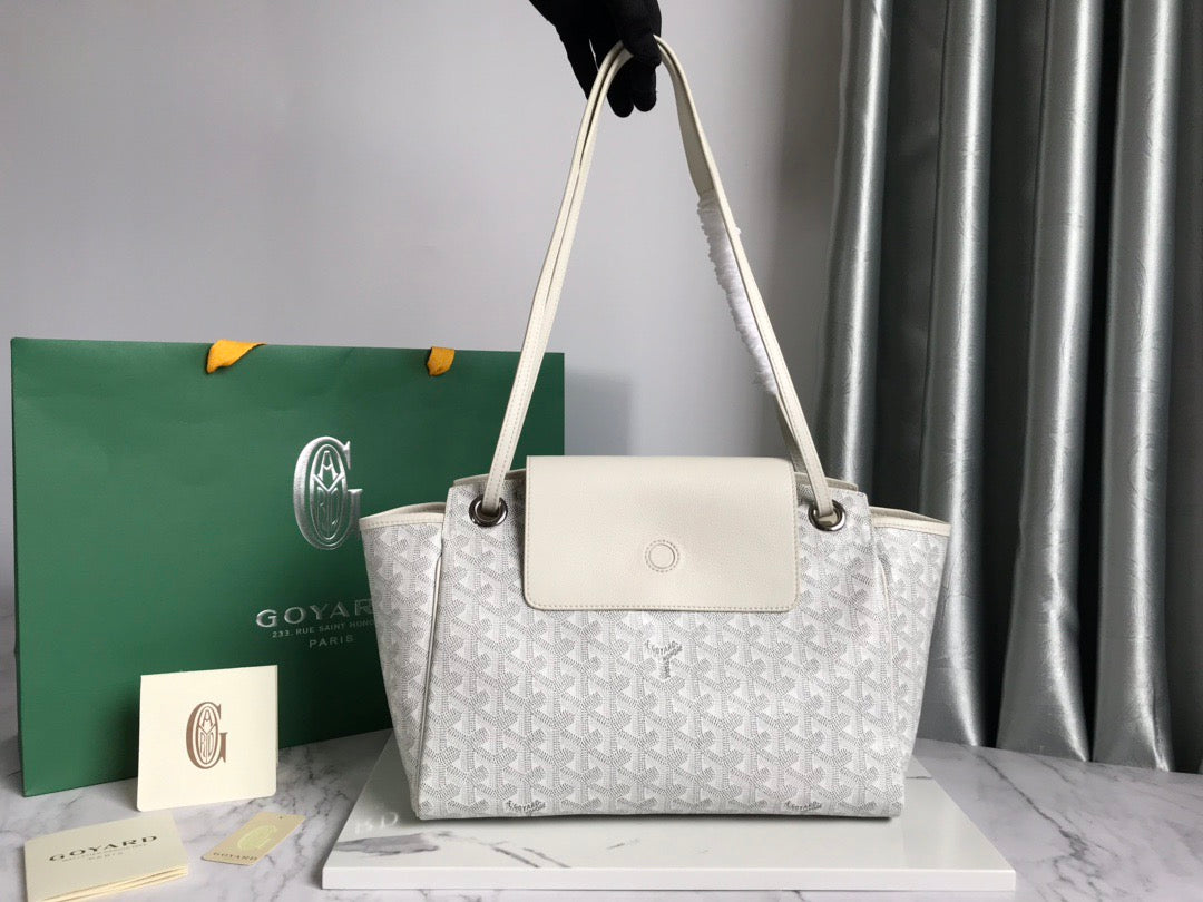 Goyard bag