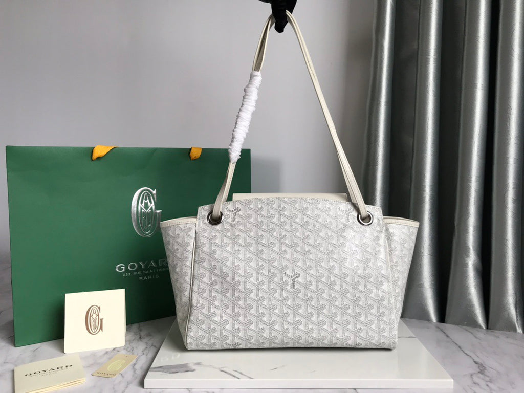 Goyard bag