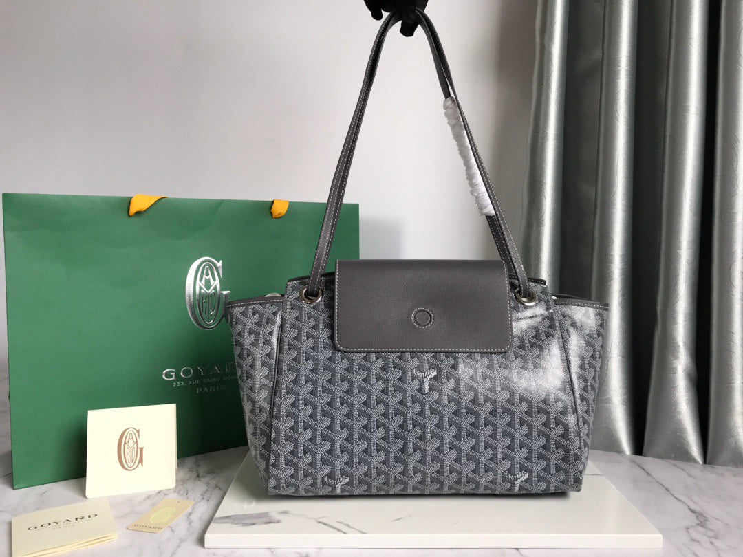 Goyard bag