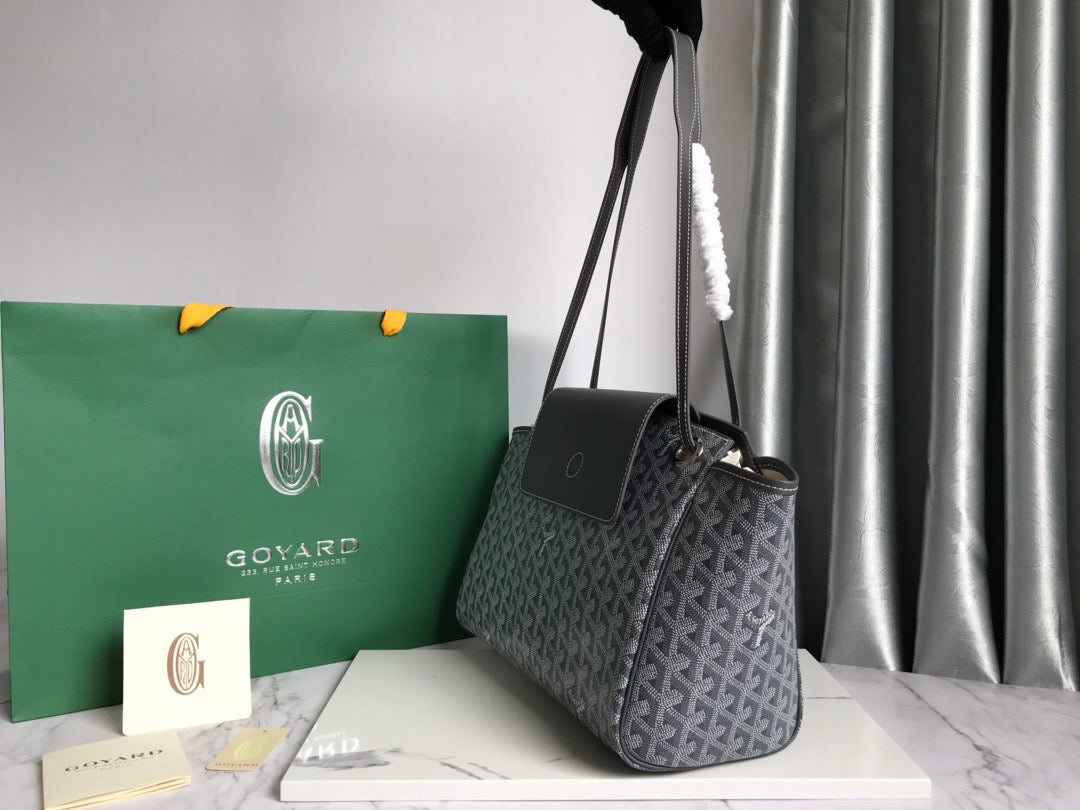 Goyard bag