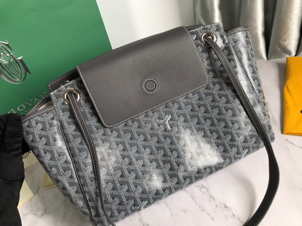 Goyard bag