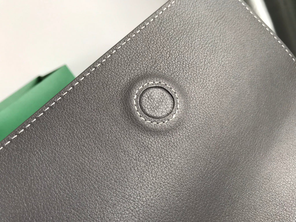 Goyard bag