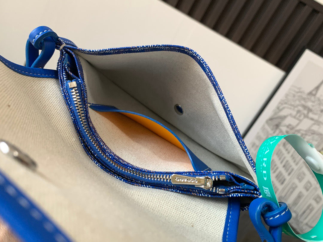 Goyard bag