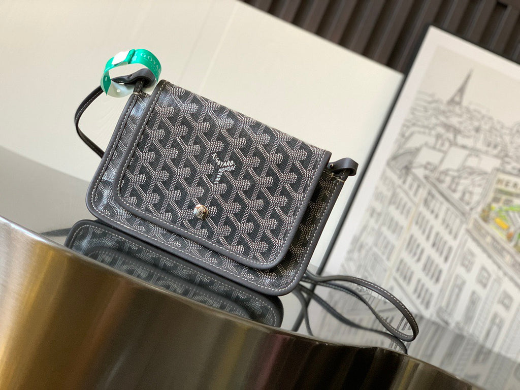 Goyard bag