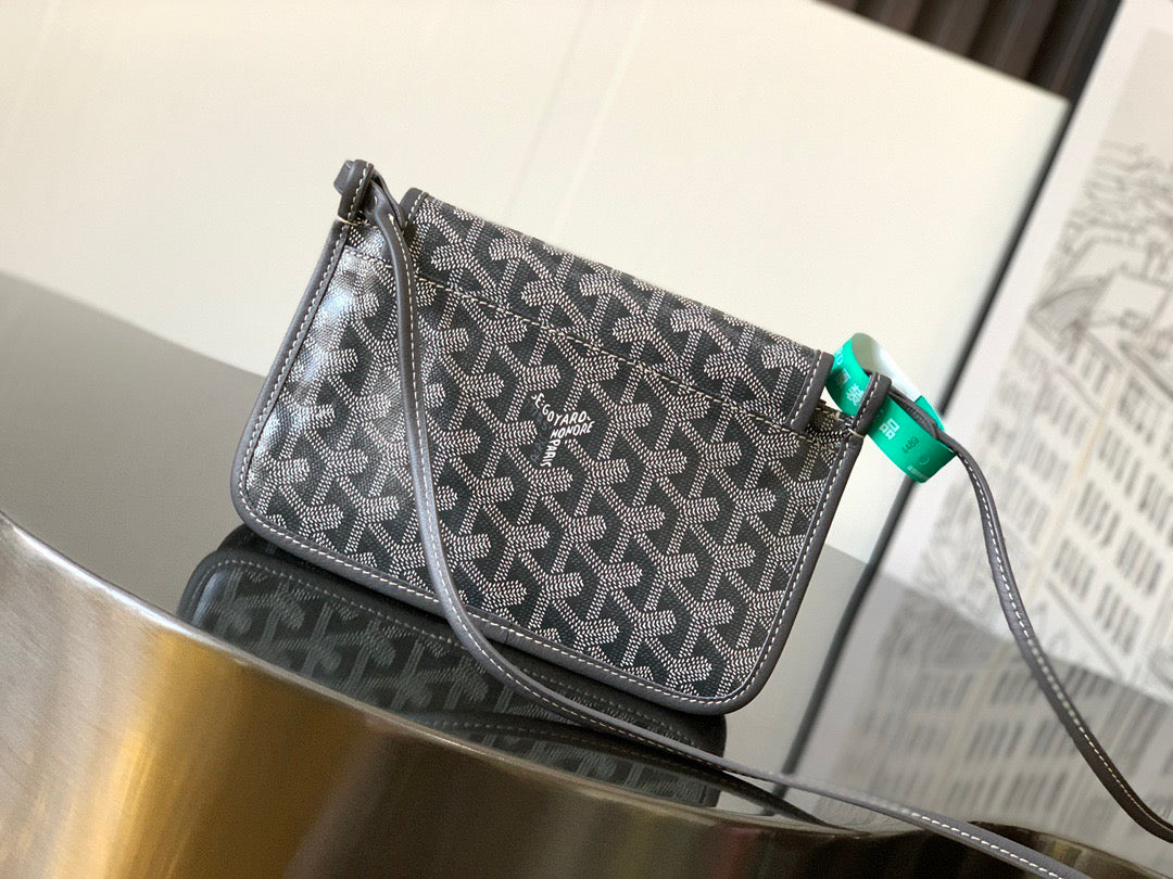 Goyard bag