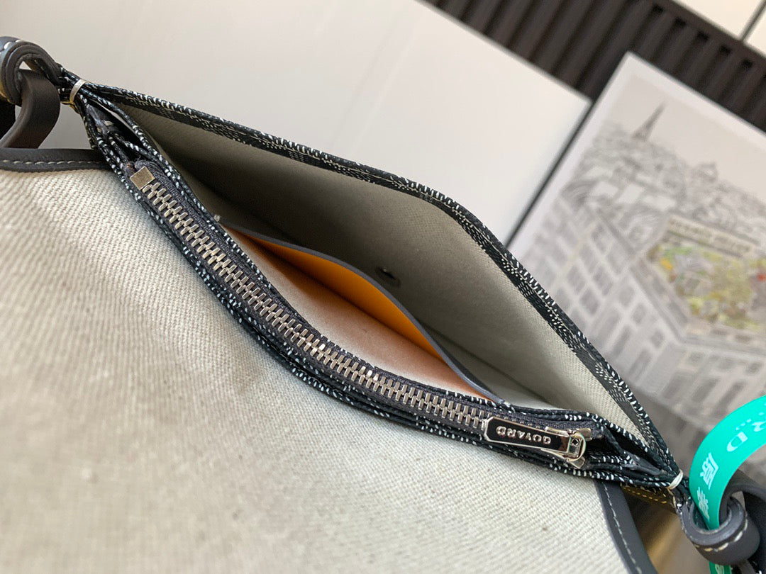 Goyard bag
