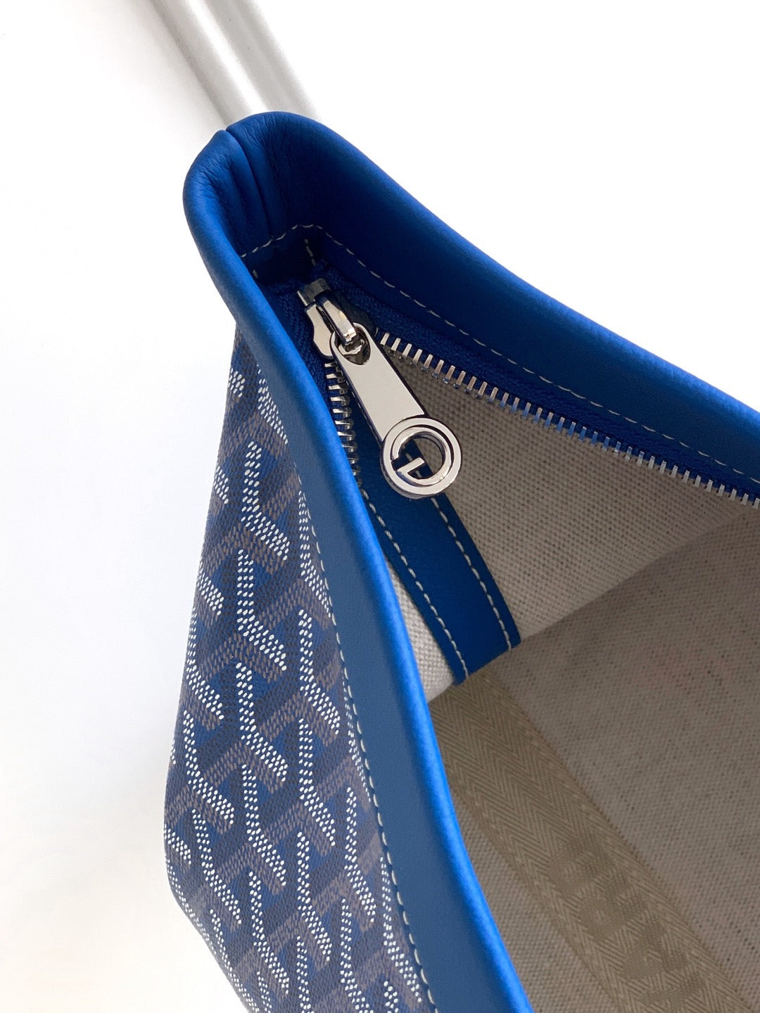Goyard bag