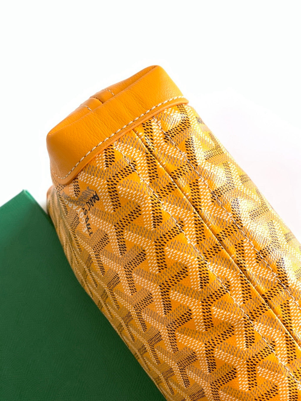 Goyard bag