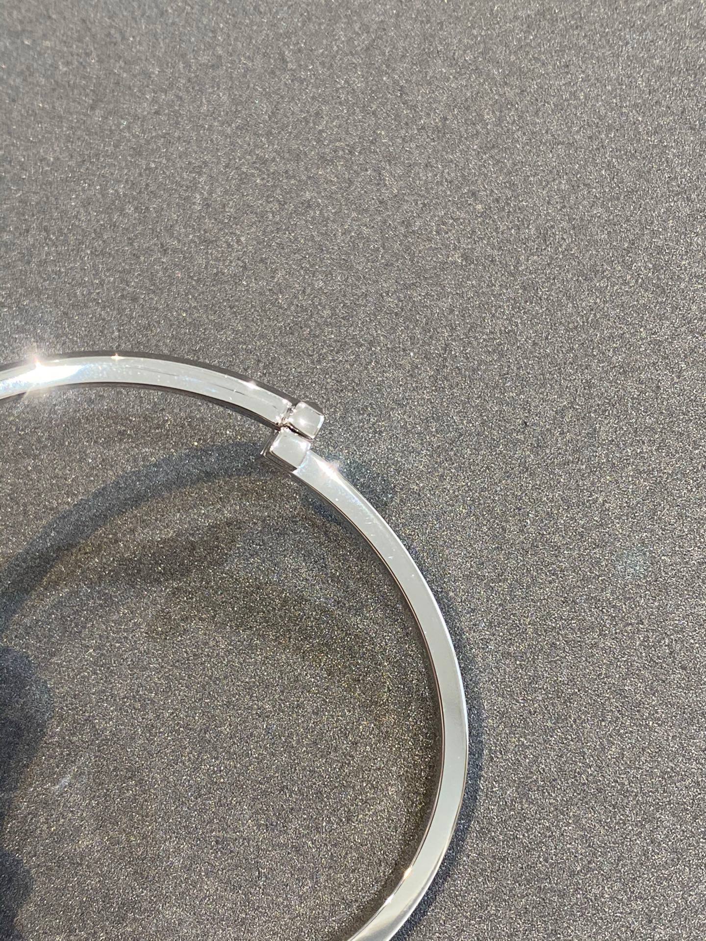 Tiffany T bracelet size