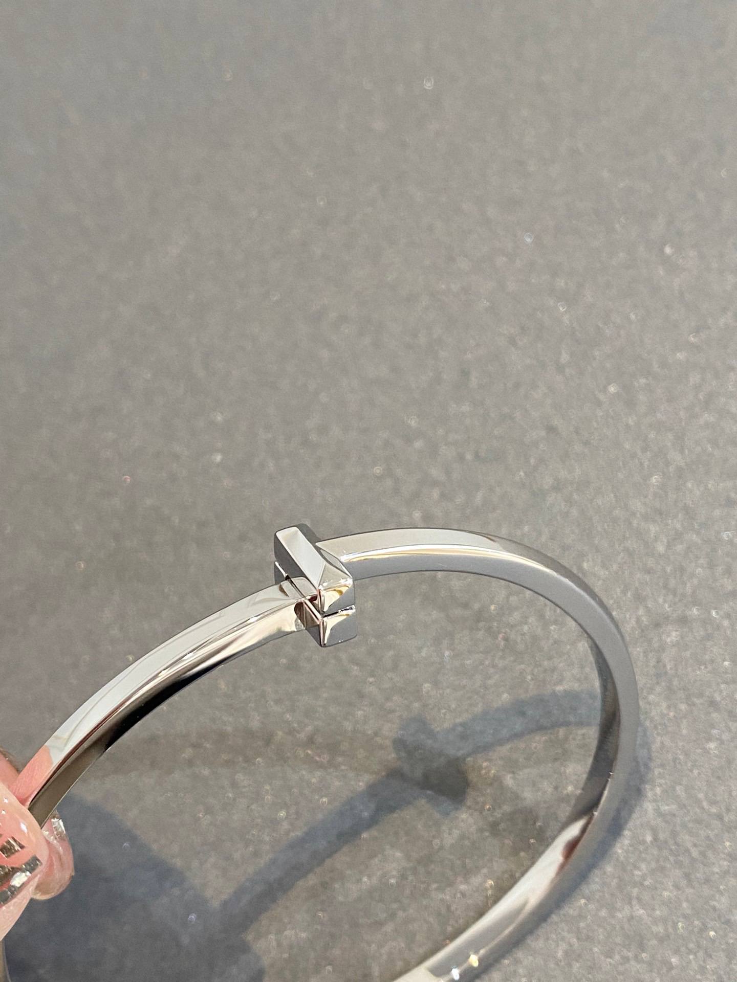 Tiffany T bracelet size